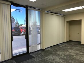 8953-8993 Complex Dr, San Diego, CA for lease Interior Photo- Image 2 of 8