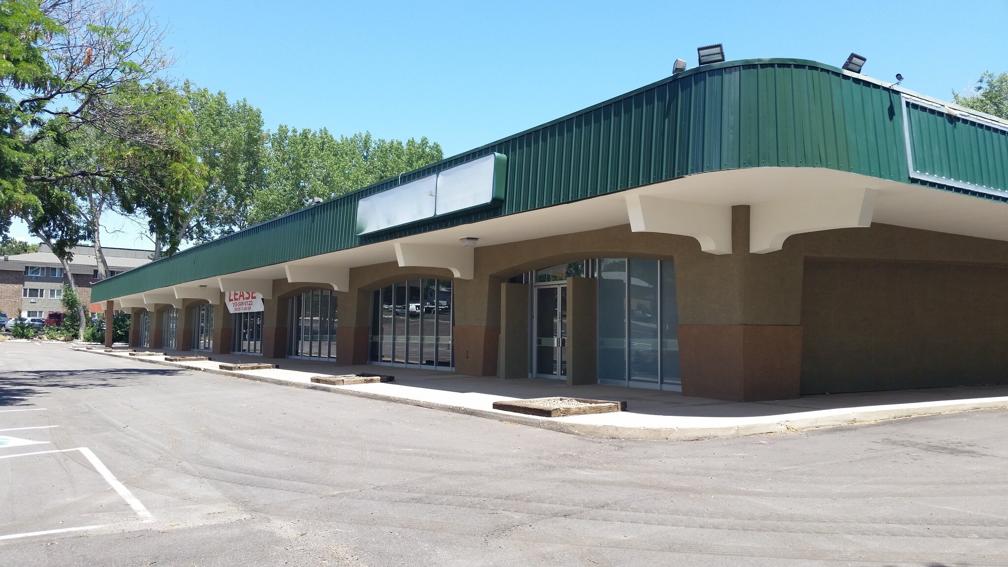 831 S Circle Dr, Colorado Springs, CO 80910