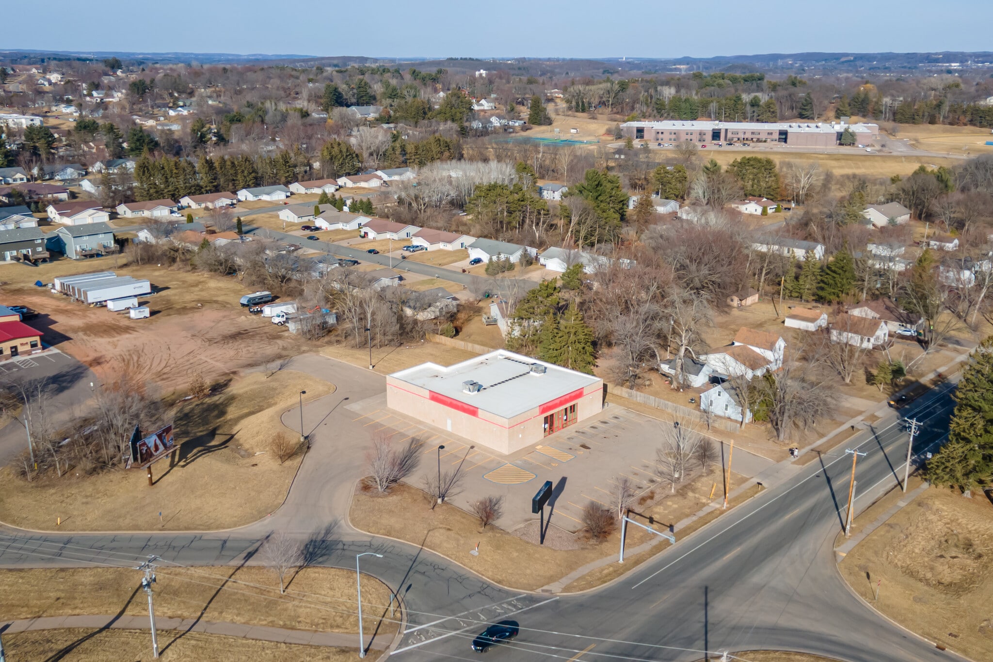 2316 Vine St, Eau Claire, WI for lease Primary Photo- Image 1 of 5