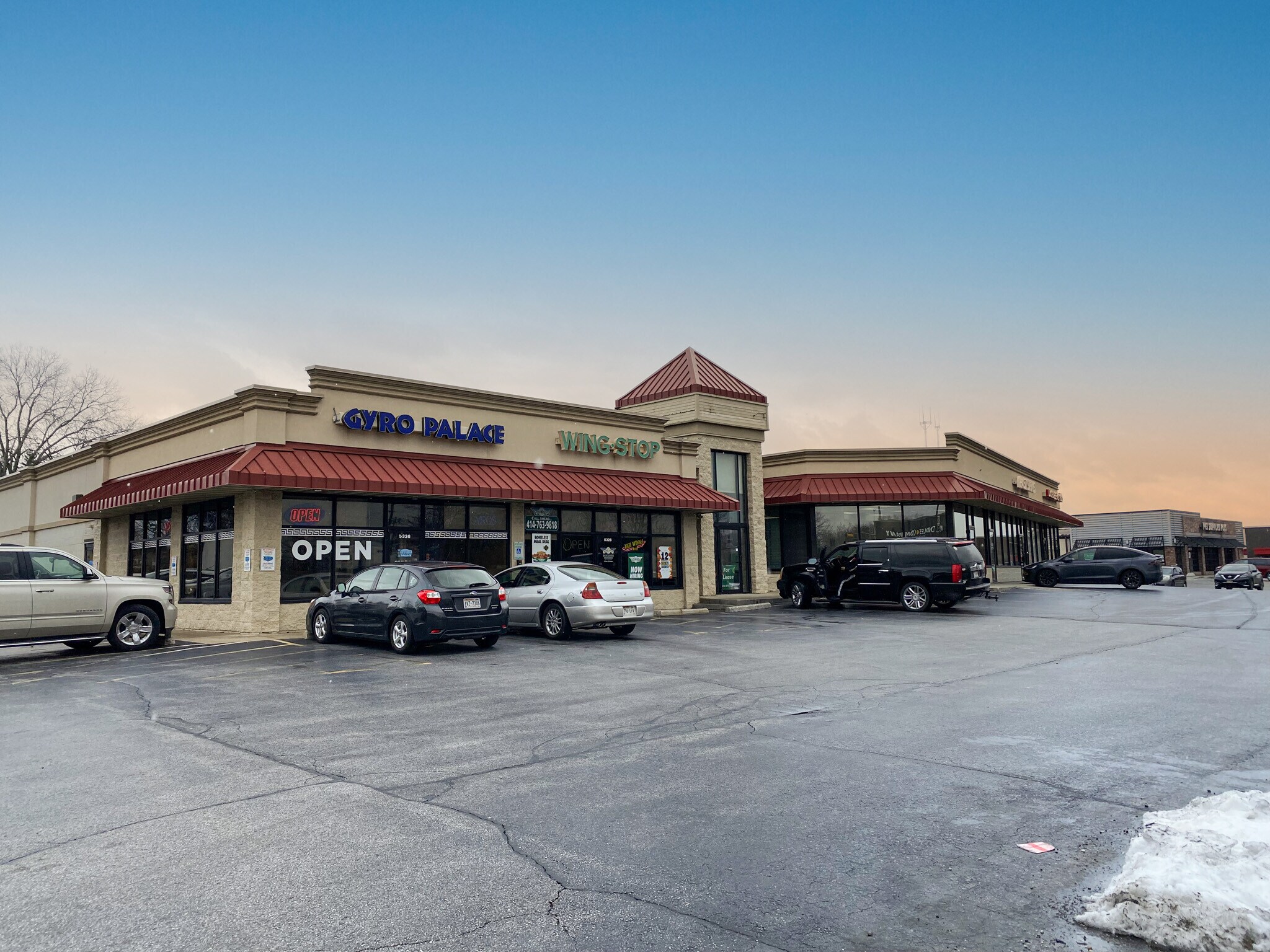 5312-5336 N Port Washington Rd, Glendale, WI for sale Building Photo- Image 1 of 1