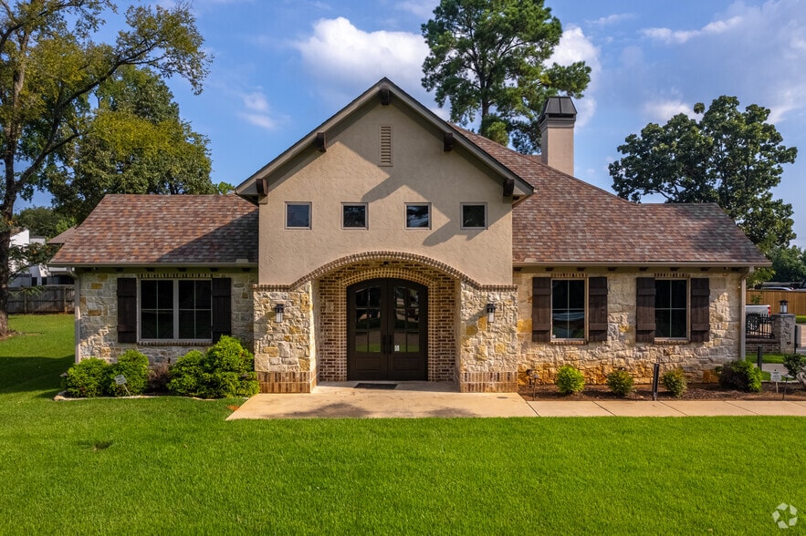 1518 Colony Cir, Longview, TX for sale - Building Photo - Image 3 of 18