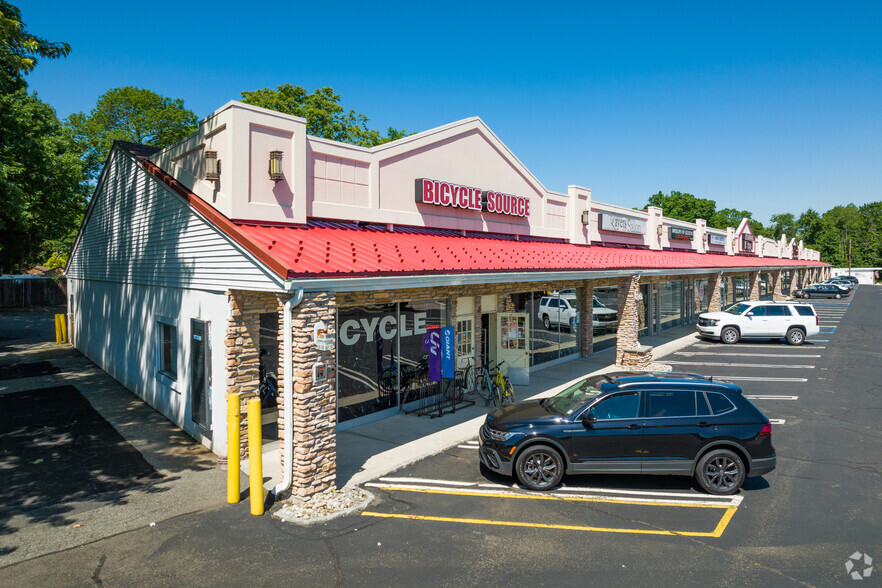 717 State Rt 23, Pompton Plains, NJ for lease - Primary Photo - Image 2 of 5