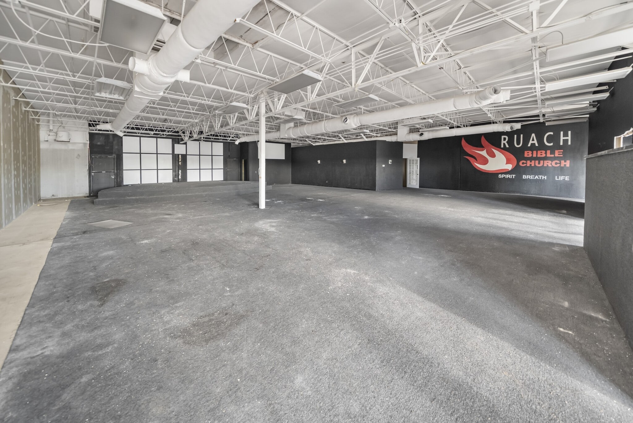 6161 S 33rd West Ave, Tulsa, OK for lease Interior Photo- Image 1 of 10