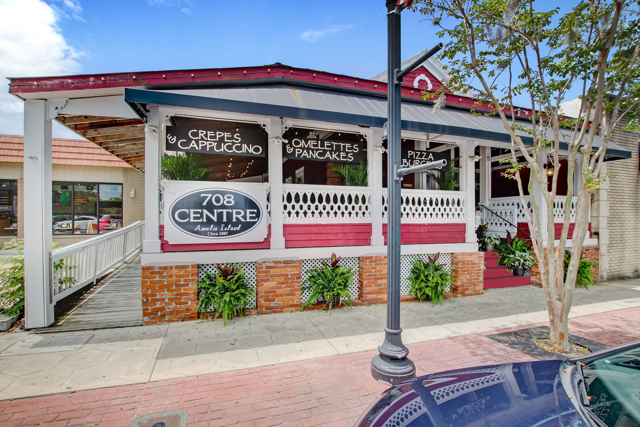 708 Centre St, Fernandina Beach, FL for sale Building Photo- Image 1 of 1