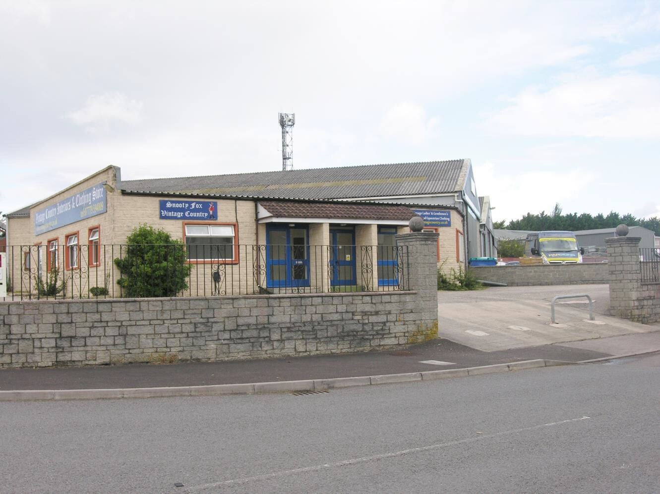 Bancombe Rd, Somerton for sale Primary Photo- Image 1 of 1