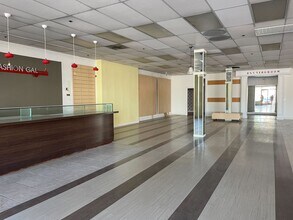 5533-5549 Philadelphia St, Chino, CA for lease Interior Photo- Image 2 of 11