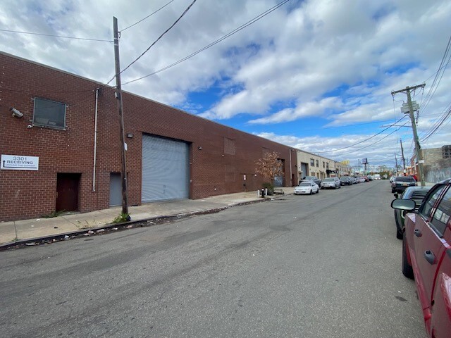 3311 Merritt Ave, Bronx, NY for lease - Building Photo - Image 1 of 10