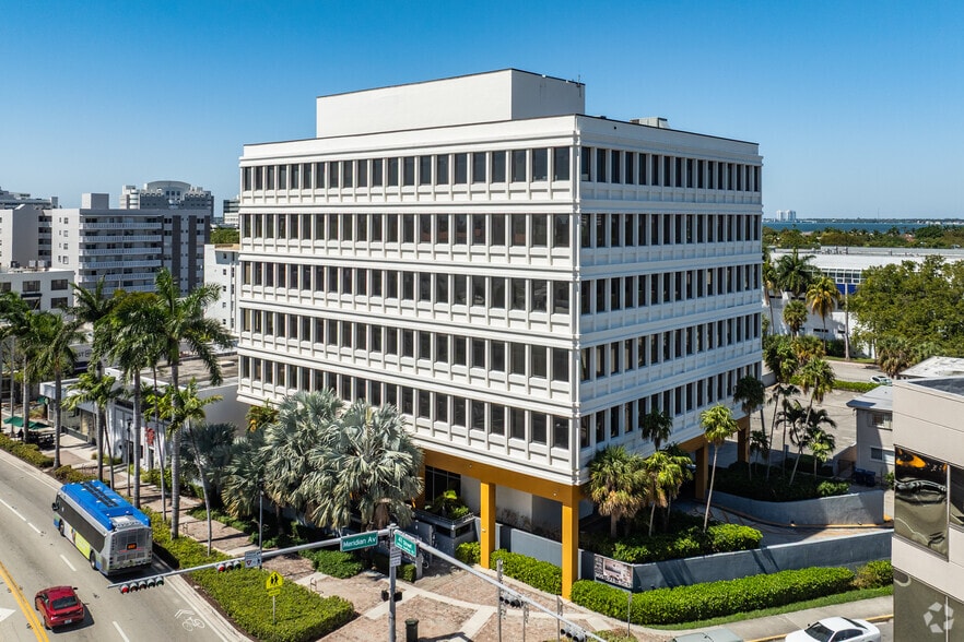 801 41st St, Miami Beach, FL for lease - Building Photo - Image 1 of 1