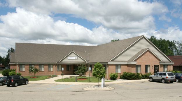 315 W Lake Lansing Rd, East Lansing, MI for lease - Building Photo - Image 1 of 1