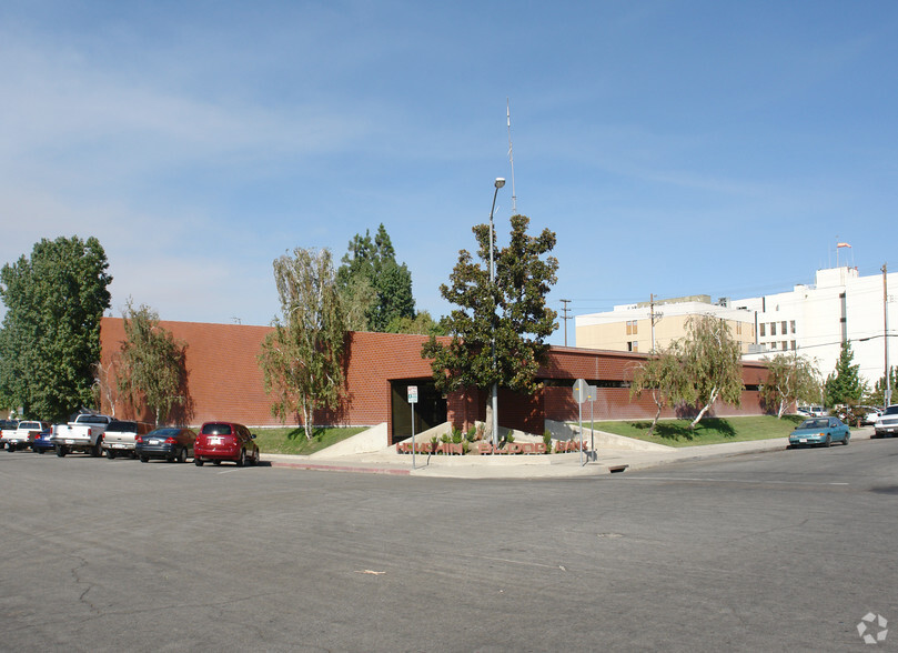 2600 G St, Bakersfield, CA for sale - Primary Photo - Image 1 of 1