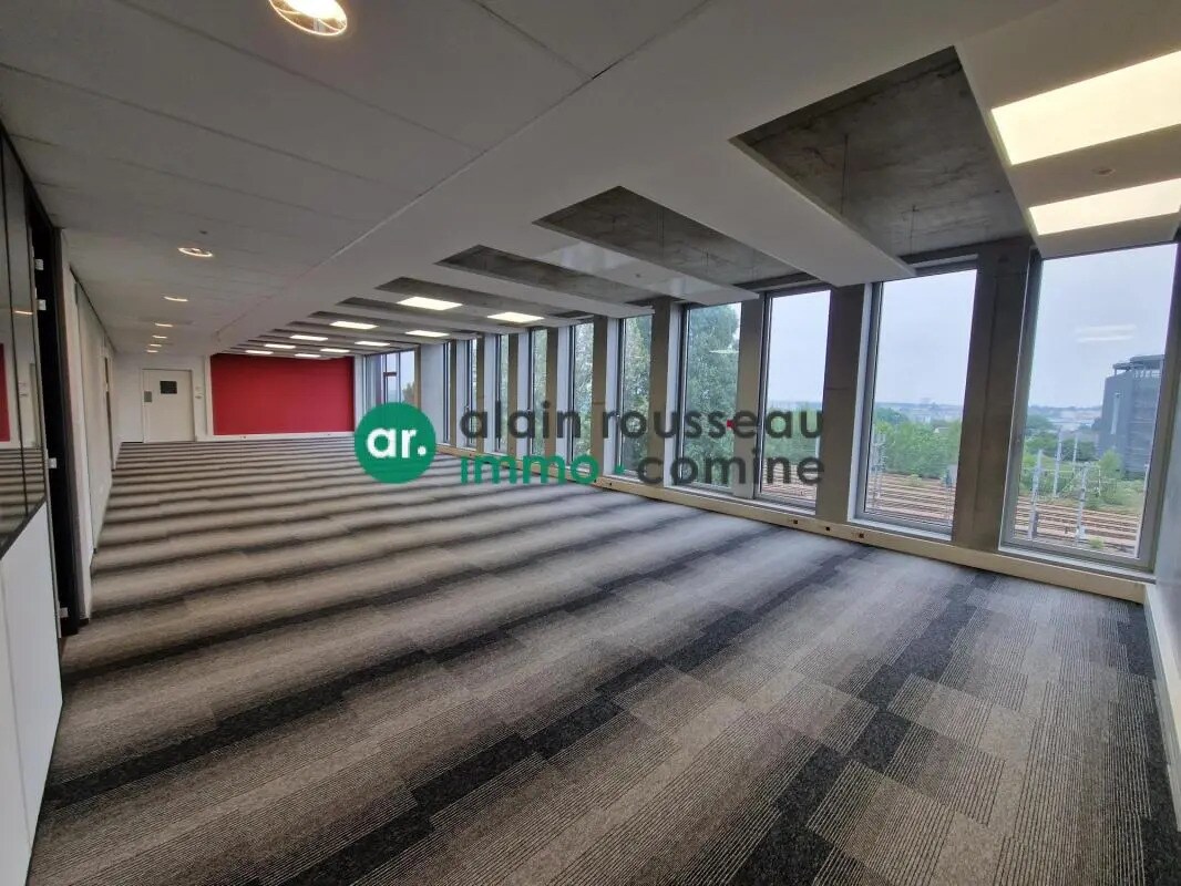 Office in Angers for sale Interior Photo- Image 1 of 7