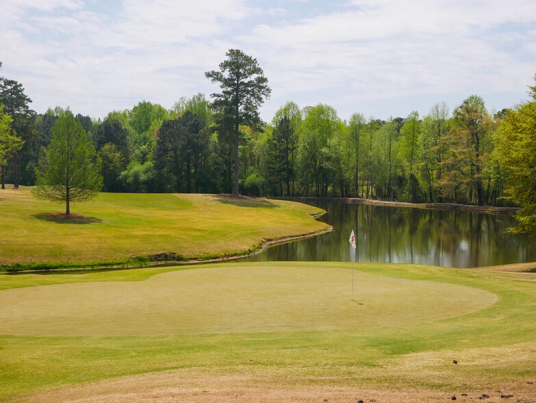 1201 Club Dr, Bishop, GA for sale - Building Photo - Image 1 of 1