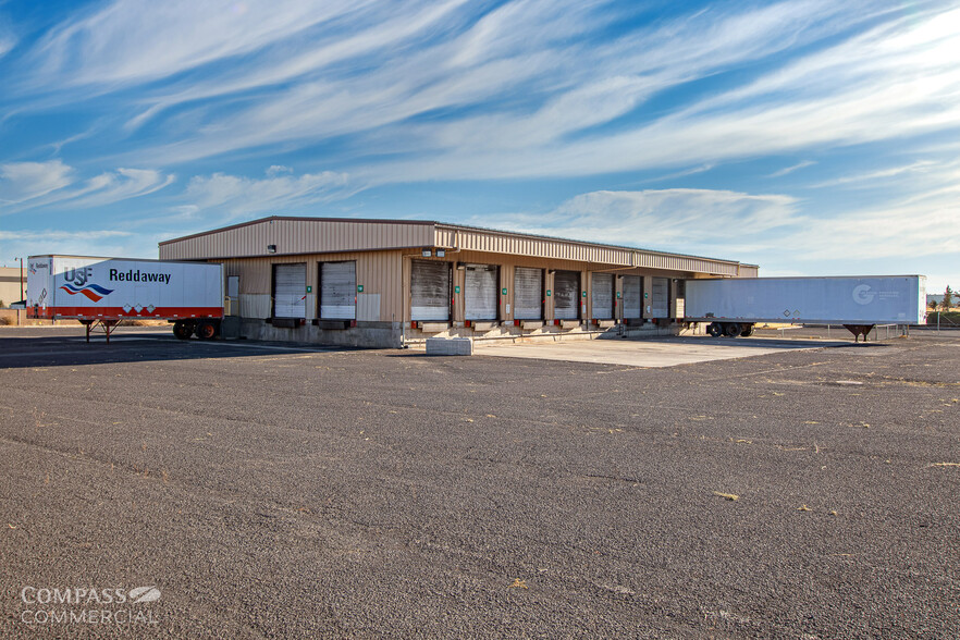 1701 SW 1st St, Redmond, OR for lease - Building Photo - Image 1 of 19