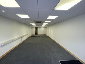 69 Victoria Rd W, Thornton Cleveleys for lease Interior Photo- Image 1 of 2