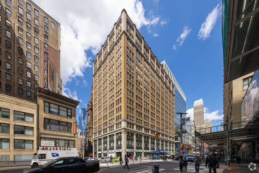 7 Penn Plz, New York, NY for lease - Primary Photo - Image 1 of 4