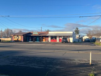 More details for 1252 W McAndrews Rd, Medford, OR - Retail for Sale