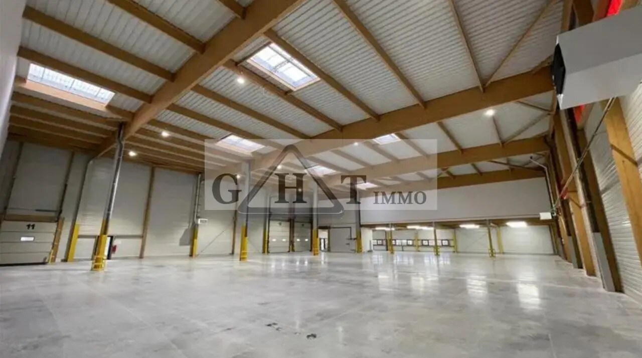 Industrial in Brie-Comte-Robert for lease Interior Photo- Image 1 of 8