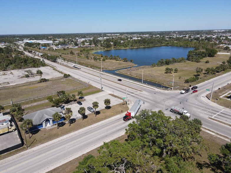 3525 Edison Ave, Fort Myers, FL for sale - Building Photo - Image 2 of 7