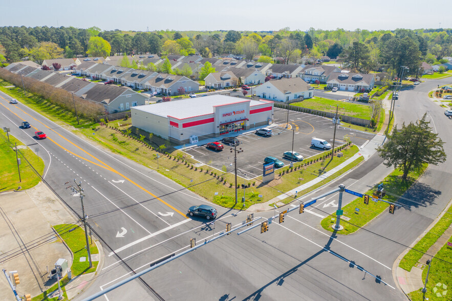 3736 Ahoy Dr, Chesapeake, VA for sale - Primary Photo - Image 1 of 1