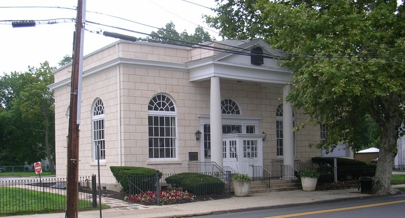 1149 Cooper St, Beverly, NJ for sale Primary Photo- Image 1 of 4