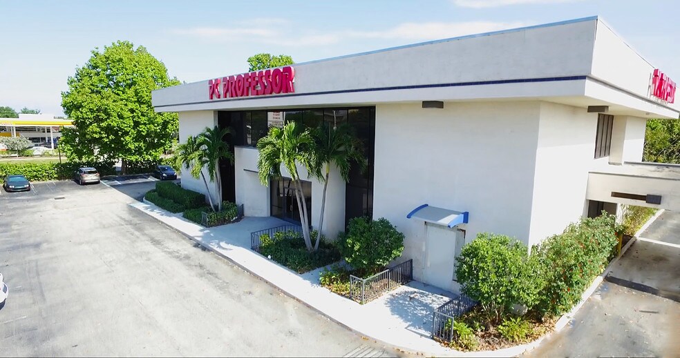 6000 W Okeechobee Blvd, West Palm Beach, FL for lease - Primary Photo - Image 3 of 5