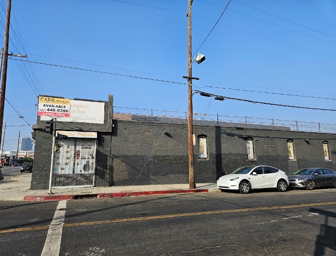 1126 S Santa Fe Ave, Los Angeles, CA for lease - Building Photo - Image 3 of 10