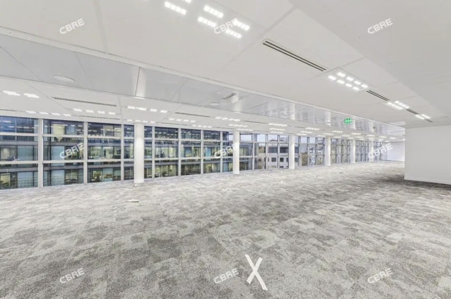 9 Rue Maurice Mallet, Issy-les-Moulineaux for lease Interior Photo- Image 1 of 10