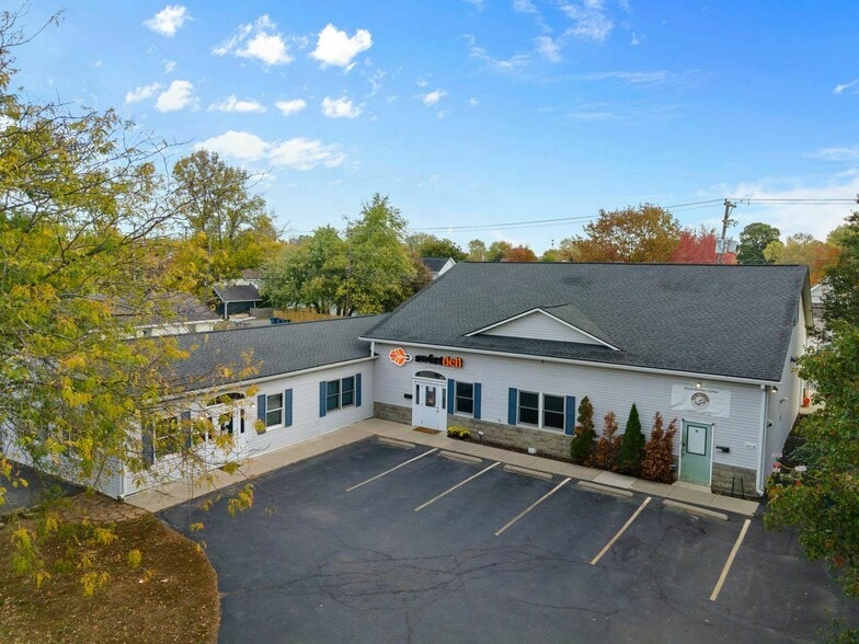 1108 S 8th St, Noblesville, IN for lease - Building Photo - Image 2 of 26