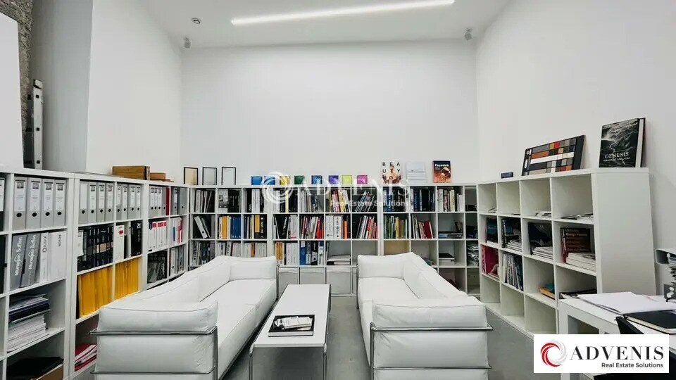 Office in Bordeaux for sale - Interior Photo - Image 1 of 9