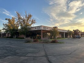 Wiley Post Plaza Flex Office Warehouse - Warehouse