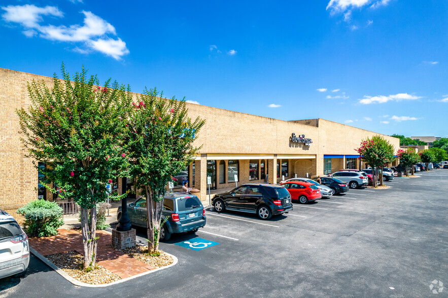 16602-16668 San Pedro Ave, San Antonio, TX for lease - Building Photo - Image 1 of 35