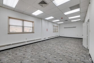 235 New York Dr, Fort Washington, PA for lease Interior Photo- Image 2 of 13