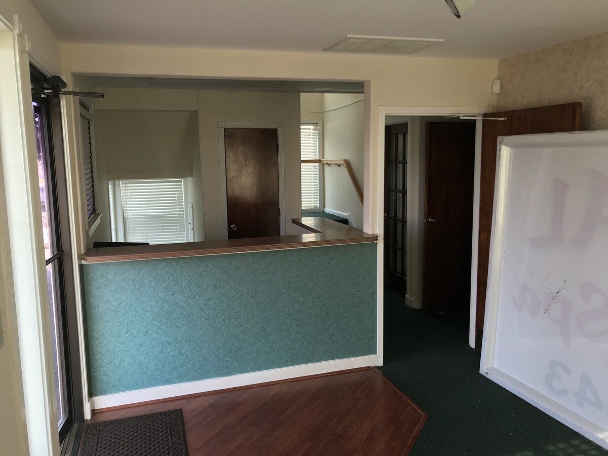 46 W Mercury Blvd, Hampton, VA 23669