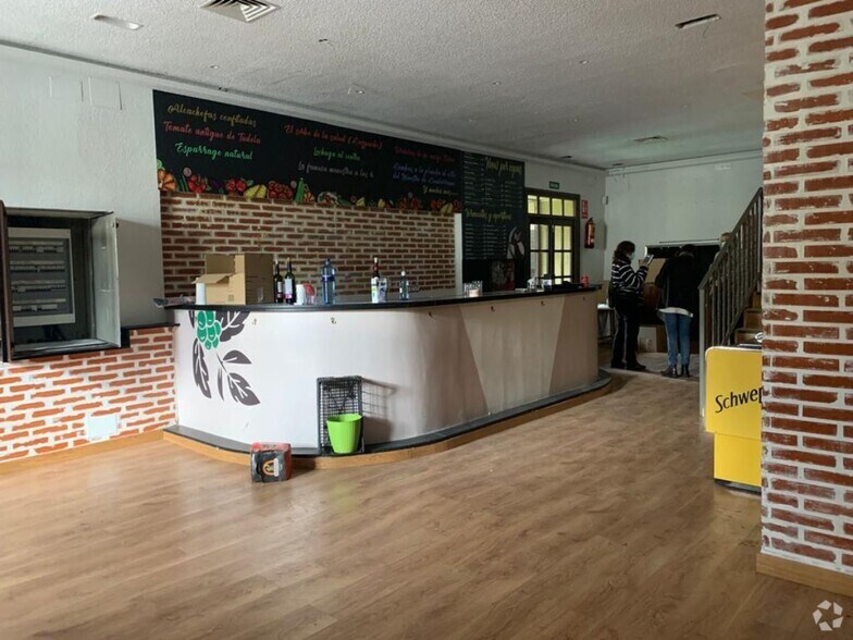 Retail in San Lorenzo de El Escorial, Madrid for sale - Building Photo - Image 2 of 19