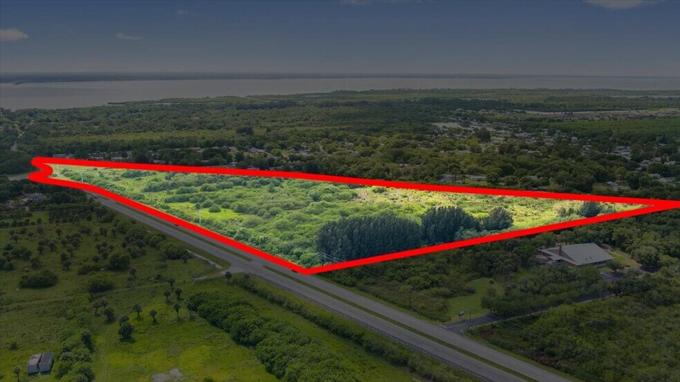 6455 N Tropical Trl, Merritt Island, FL for sale - Primary Photo - Image 1 of 1