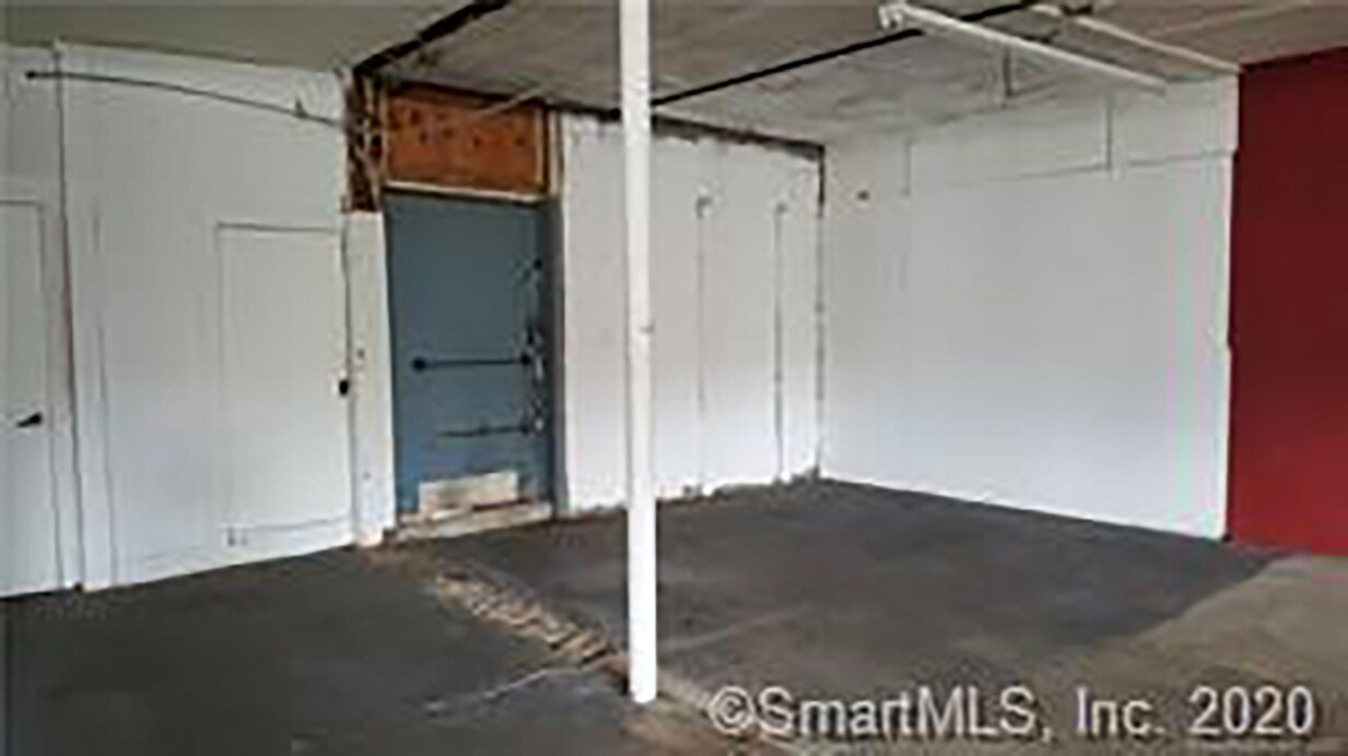 42 Mechanic St, Danielson, CT 06239