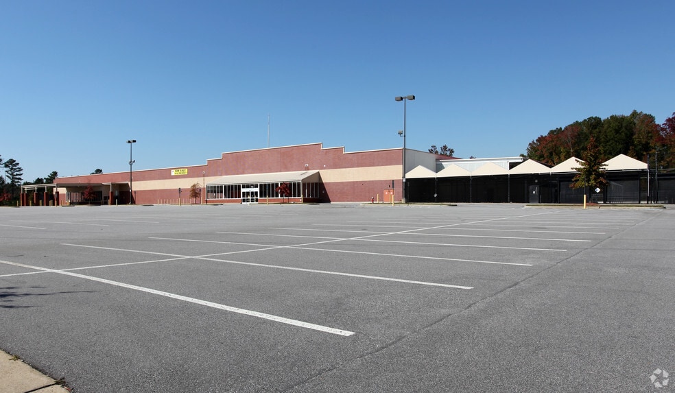 950 Home Depot Plz, Rocky Mount, NC for sale - Primary Photo - Image 1 of 1
