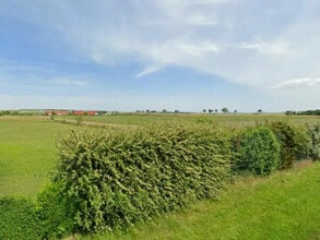 Le Chêne - AERIAL map view