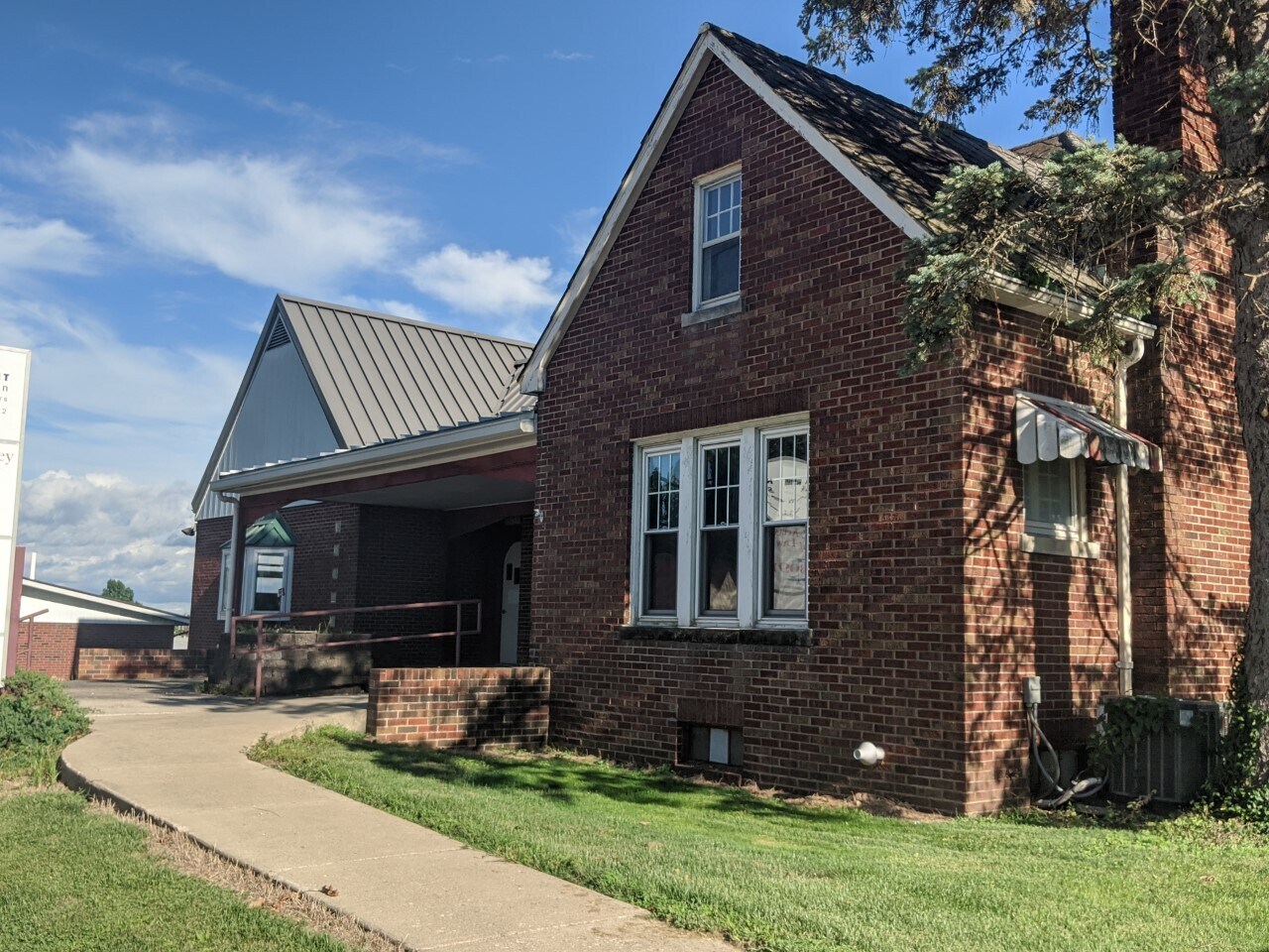 128 W Main St, Sparta, IL for sale Primary Photo- Image 1 of 1