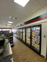 8357 Skokie Blvd, Skokie, IL for lease Building Photo- Image 1 of 2