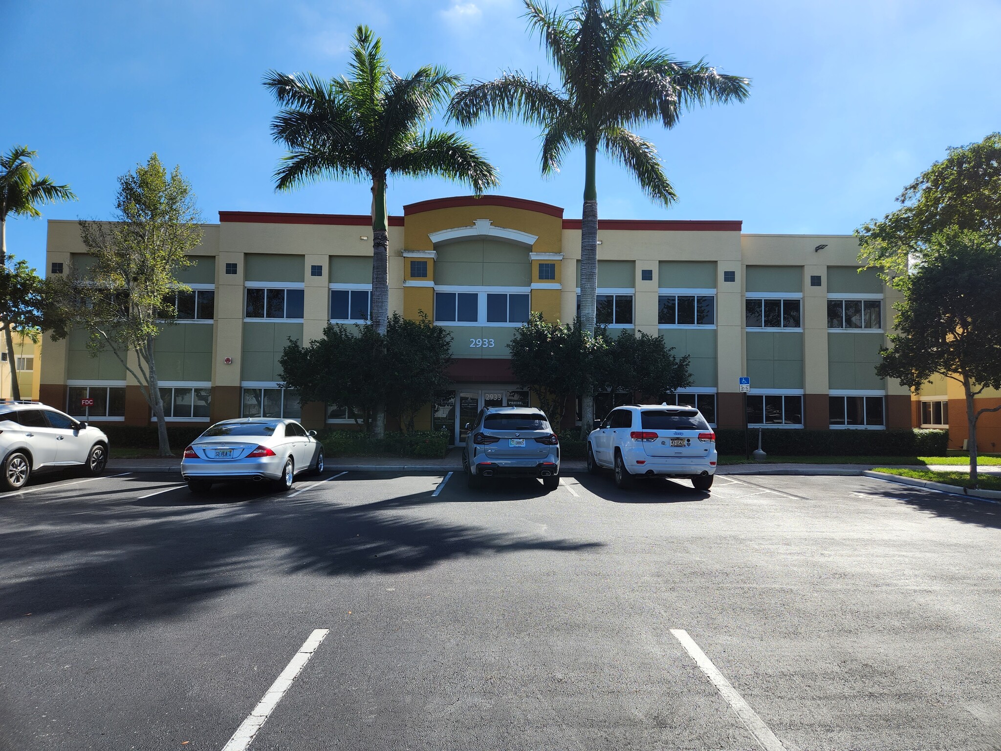 2933 W Cypress Creek Rd, Fort Lauderdale, FL for sale Building Photo- Image 1 of 1