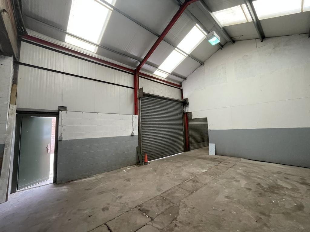 Whitebridge Ln, Stone for lease Building Photo- Image 1 of 10