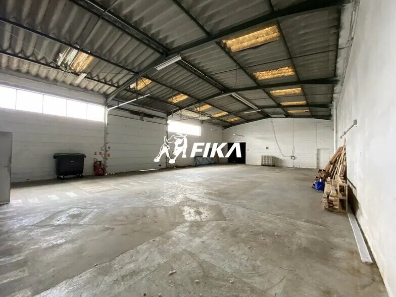 Flex in Toulouse for lease - Interior Photo - Image 3 of 24