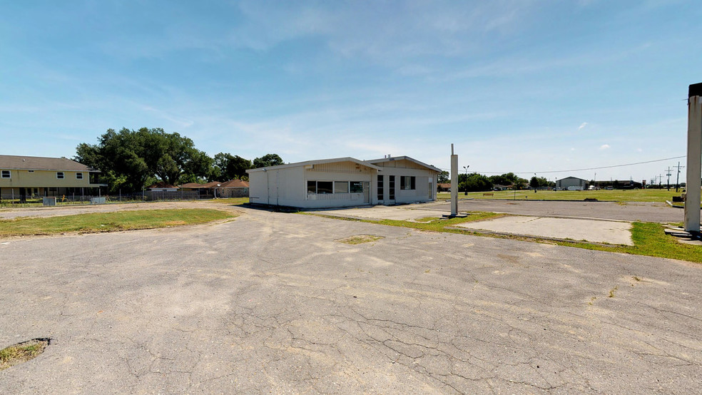 9464 Westbank Expy, Westwego, LA 70094 | LoopNet