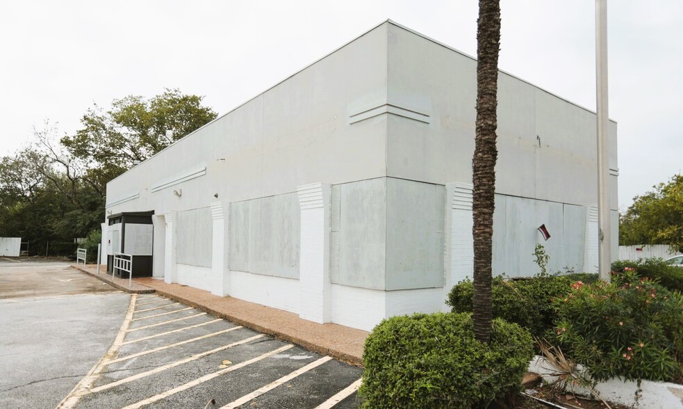 4616 Old Spanish Trl, Houston, TX for lease - Building Photo - Image 3 of 5