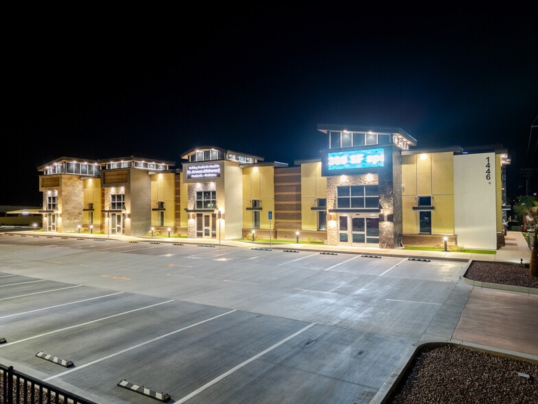 1446 W Pico Ave, El Centro, CA for lease - Building Photo - Image 2 of 30