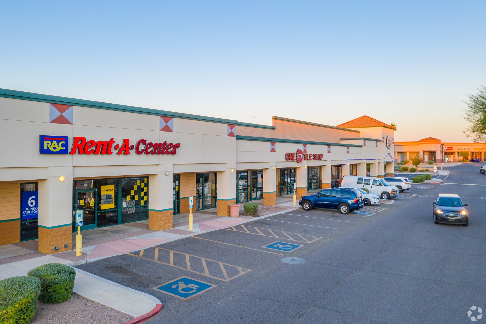 18795 N Reems Rd, Surprise, AZ for lease Primary Photo- Image 1 of 23