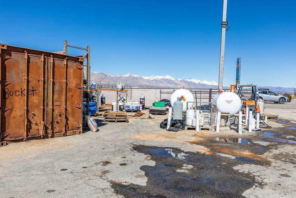 6259 Hwy 178, Inyokern, CA 93527 Gateway Hardware