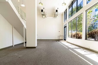 550-560 18th St, San Francisco, CA for lease Interior Photo- Image 2 of 10