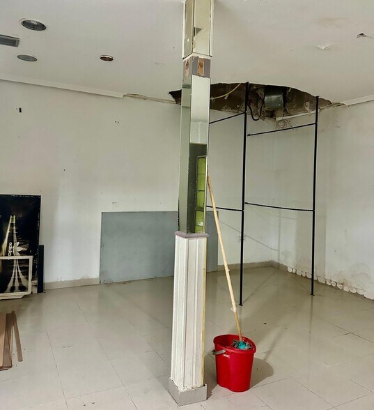 Retail in Cáceres, Cáceres for lease - Building Photo - Image 3 of 20